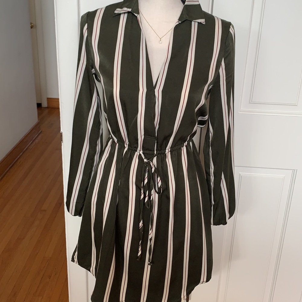 Price drop!! EUC Lush Forest Green Striped Dress Size XS